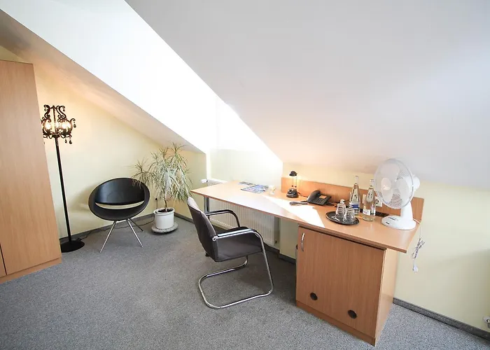 Am Zoo Отель 3*