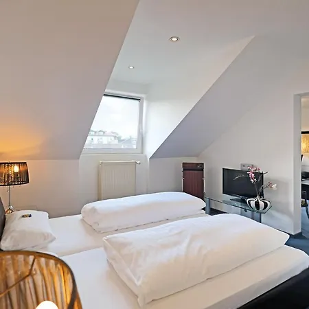 Hotel Am Zoo 3*